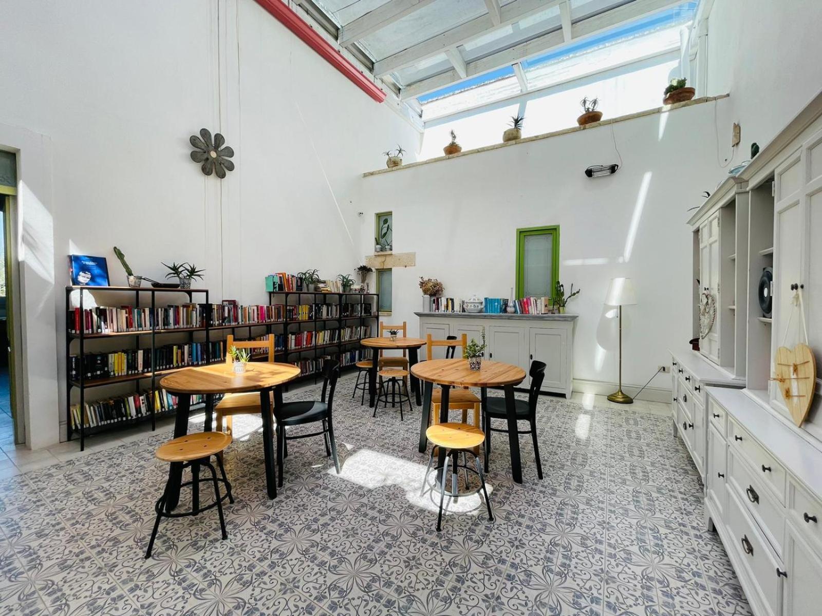 Palazzo Mandurino Luxury Relais Bed & Breakfast Zollino Exterior photo